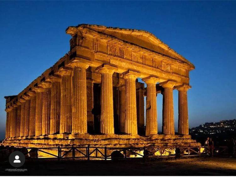 Villa Kola B&B Agrigento Exteriör bild